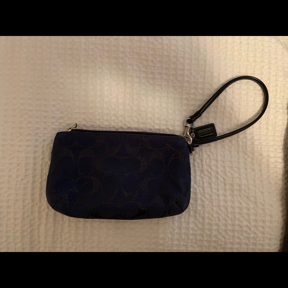 Coach wristlet - Picture 2 of 3
